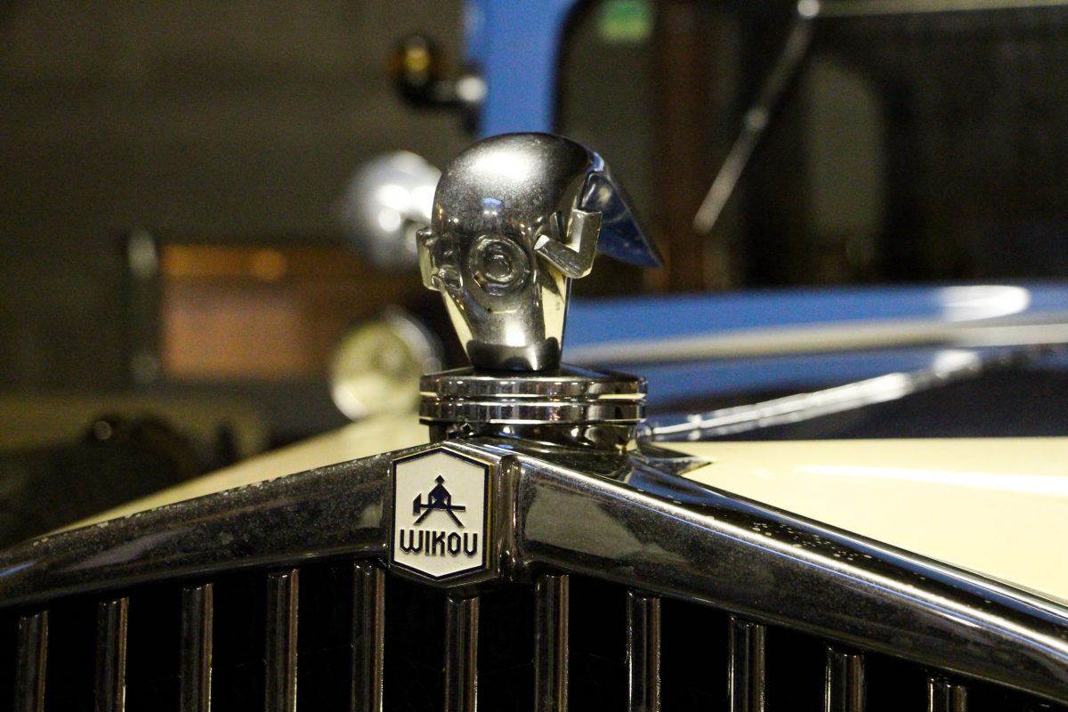 BUGATTI