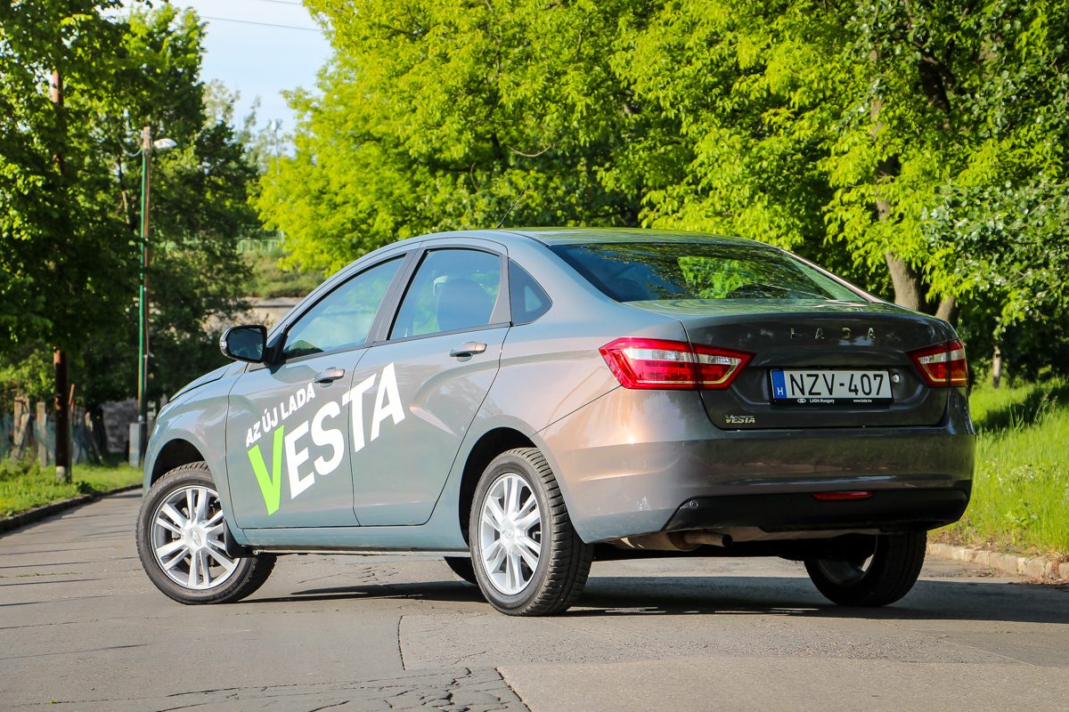 LADA VESTA