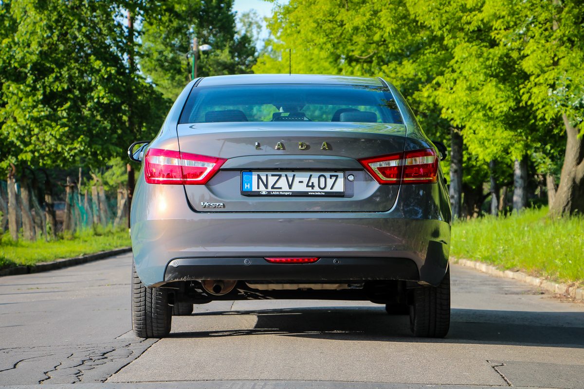 LADA VESTA