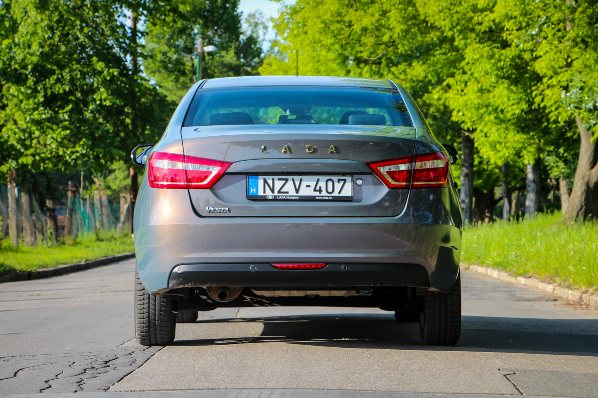 LADA VESTA