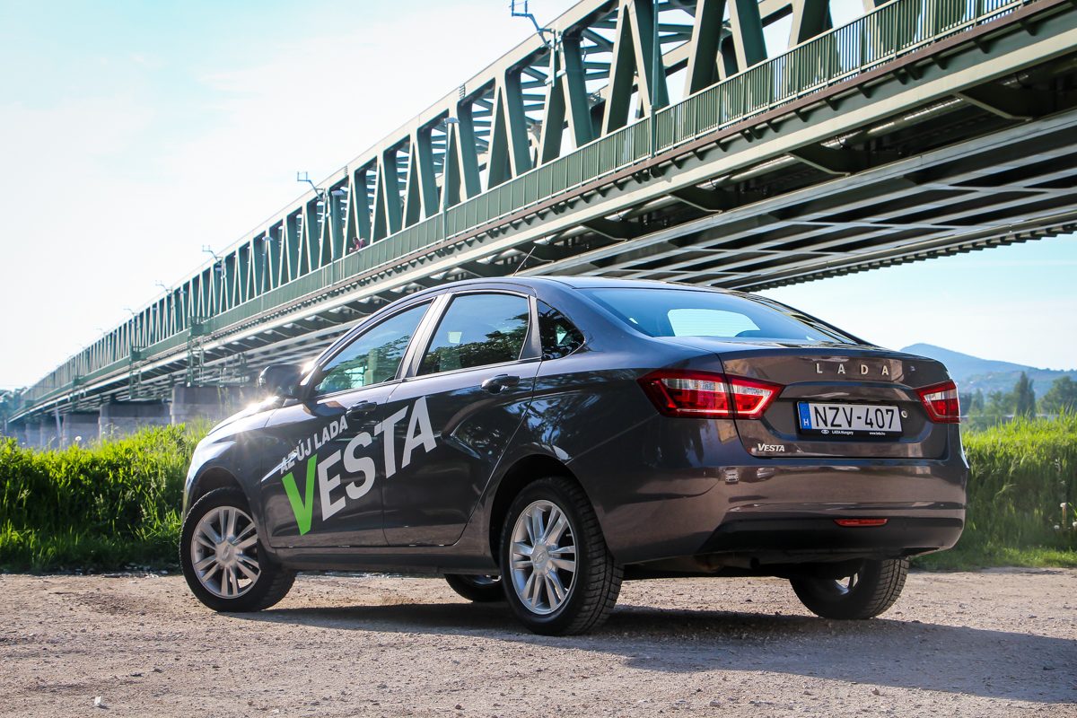 LADA VESTA