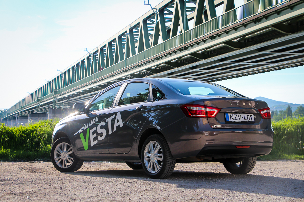 LADA VESTA