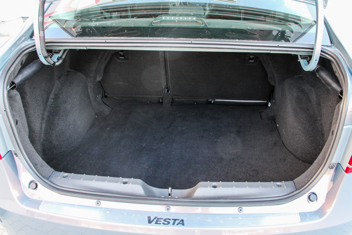 LADA VESTA
