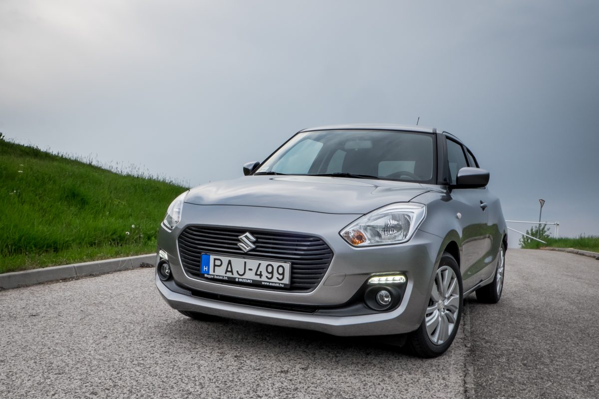 SUZUKI SWIFT