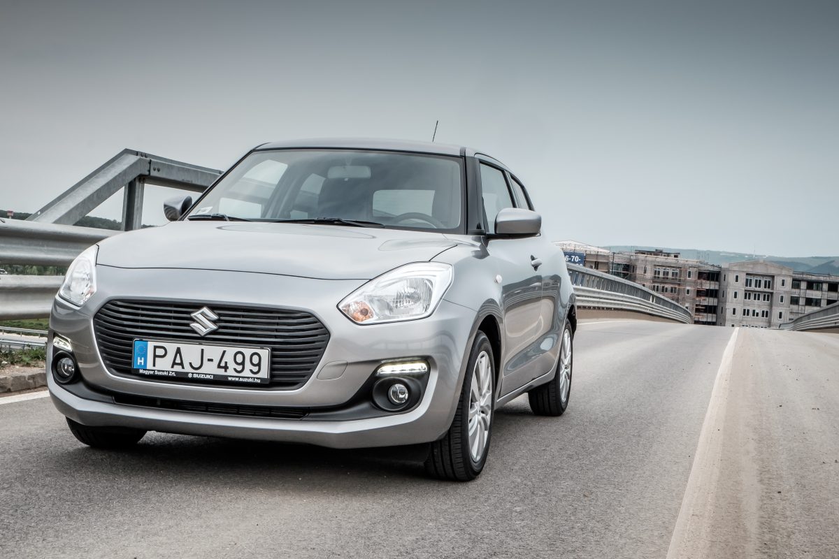 SUZUKI SWIFT