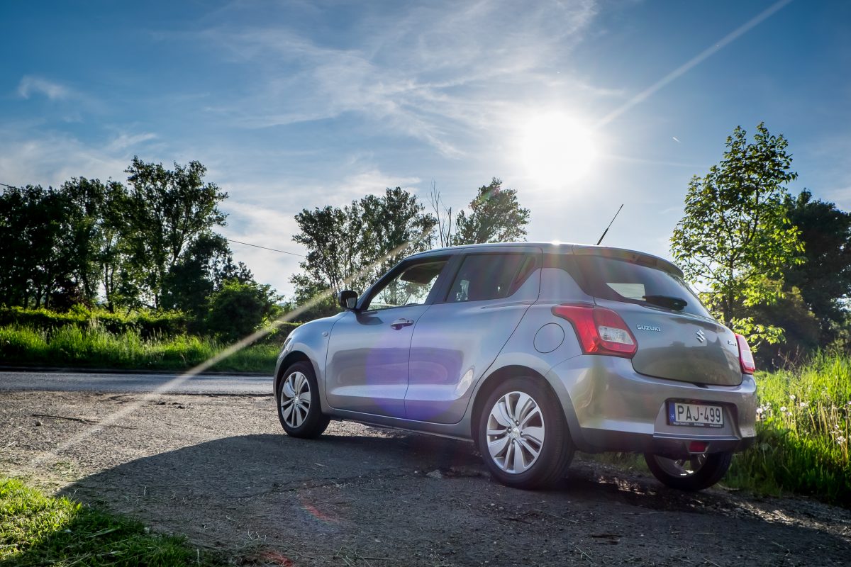 SUZUKI SWIFT