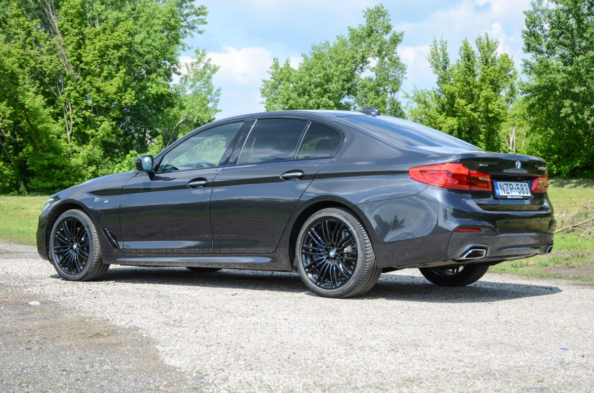 BMW 530