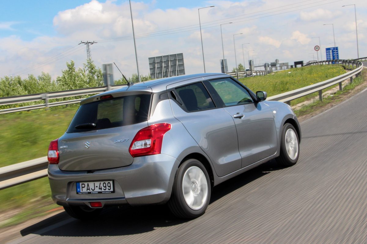 SUZUKI SWIFT