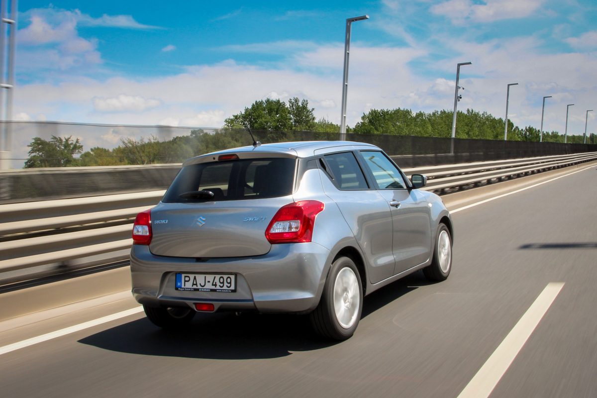 SUZUKI SWIFT
