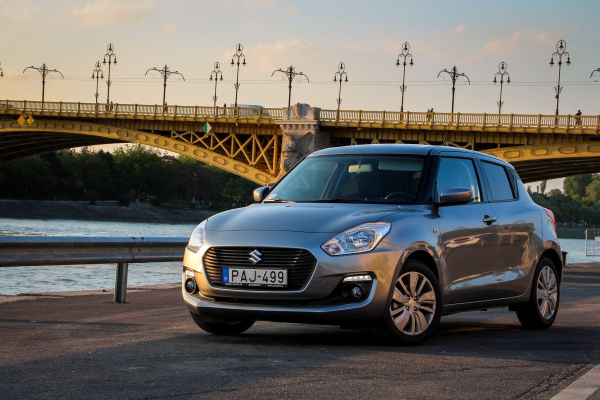 SUZUKI SWIFT