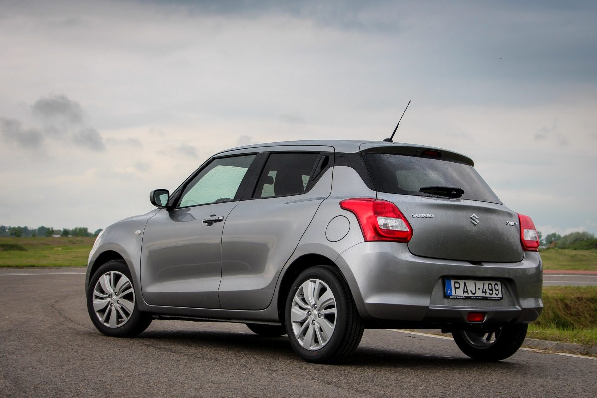 SUZUKI SWIFT
