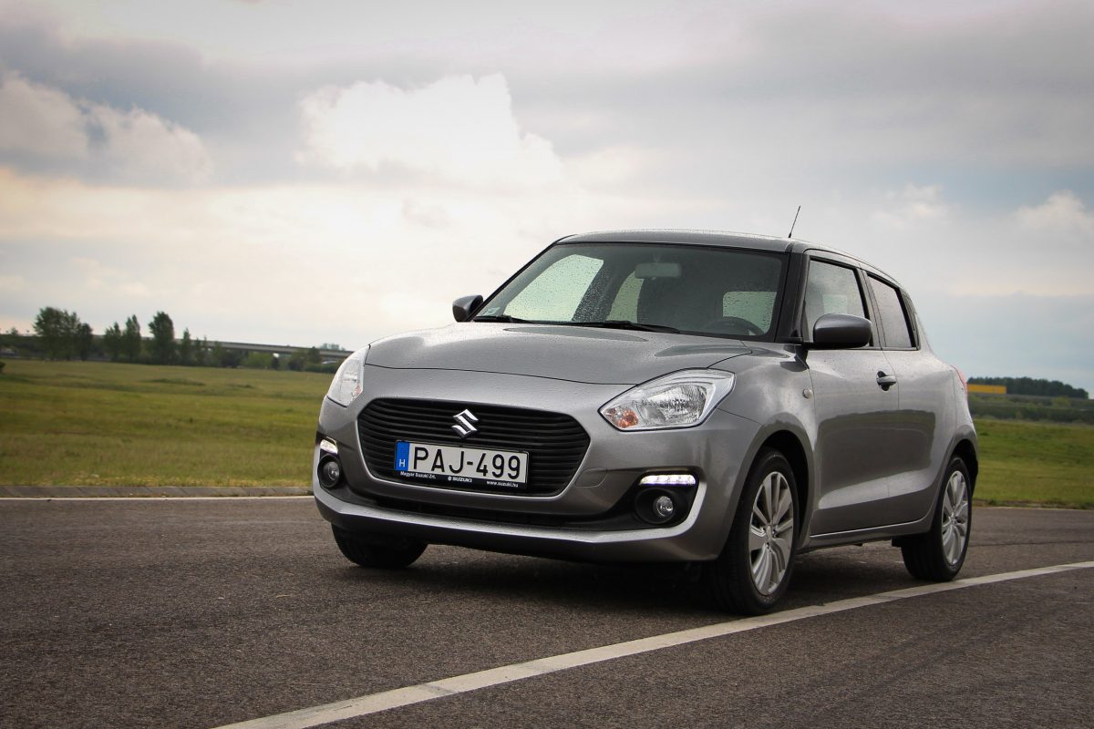SUZUKI SWIFT