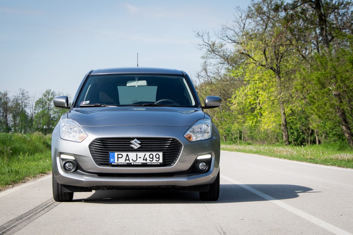 SUZUKI SWIFT