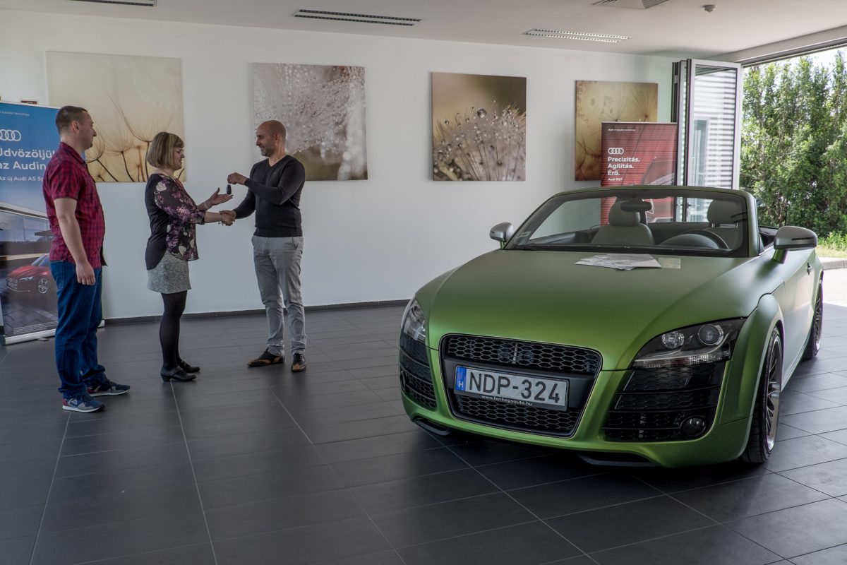 AUDI TT