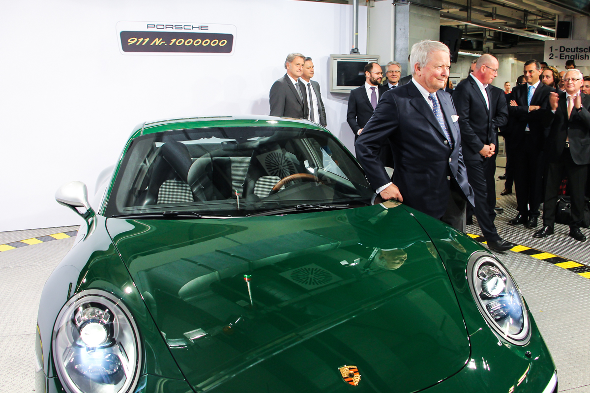 PORSCHE 911