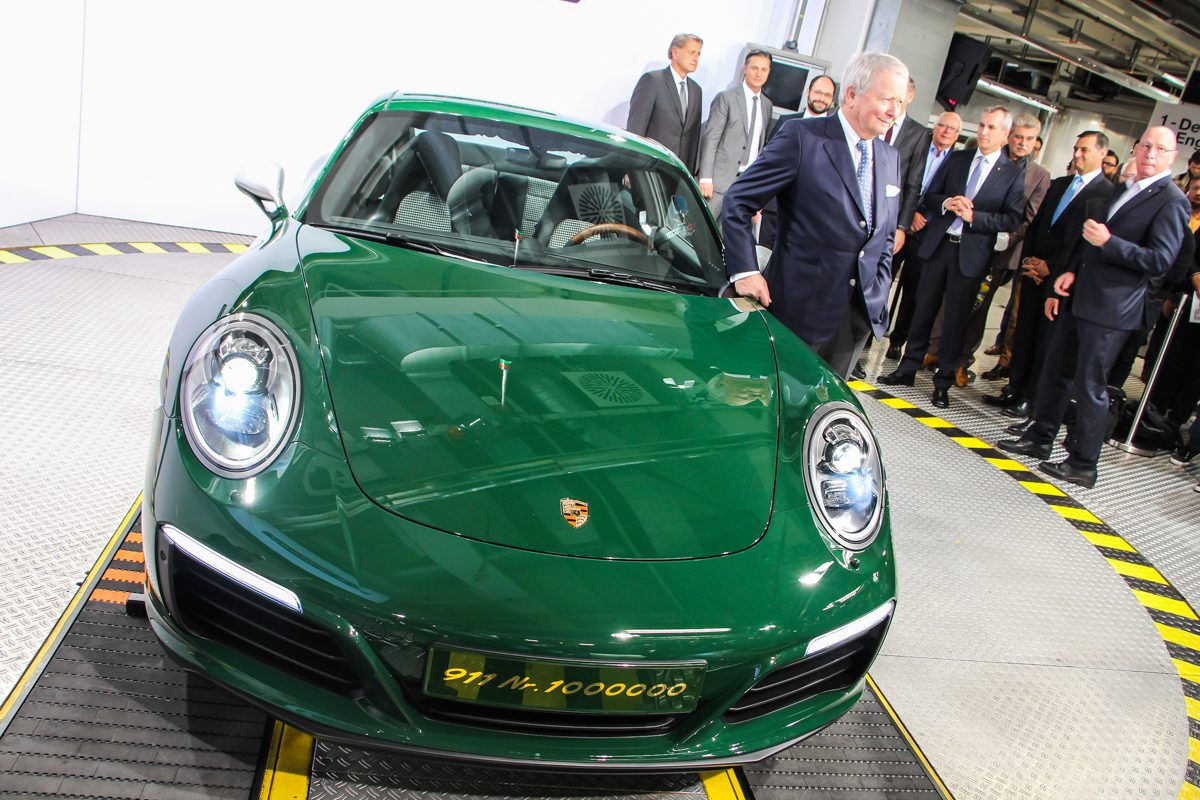 PORSCHE 911