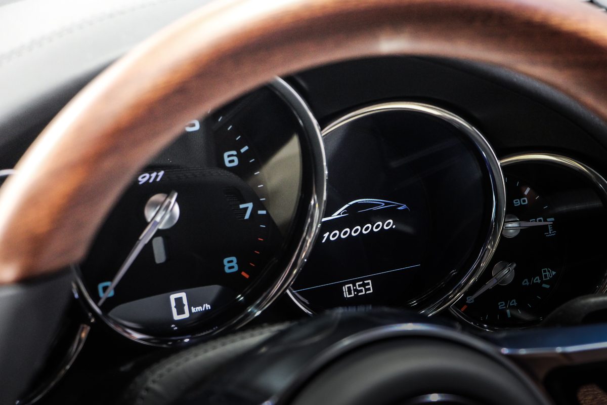 PORSCHE 911