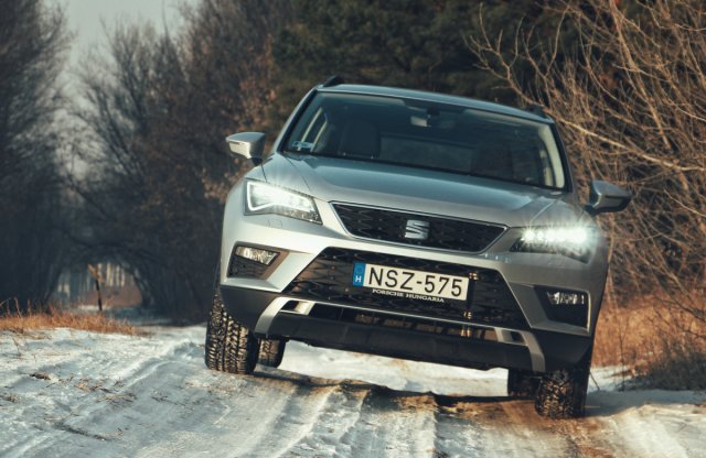 Új konfekció a kompakt SUV-k közt - SEAT Ateca teszt
