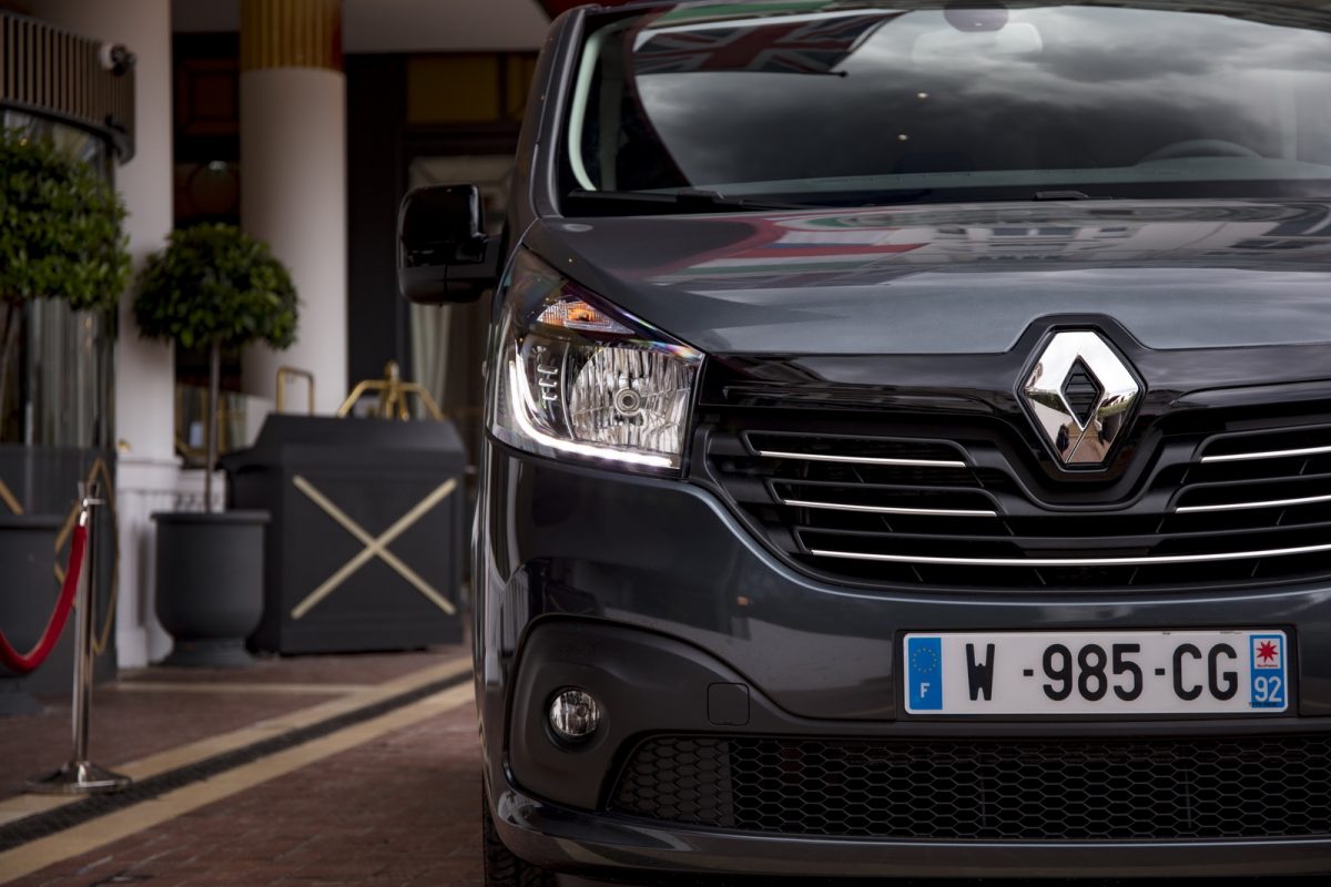 RENAULT TRAFIC
