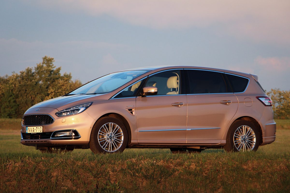 FORD S-MAX