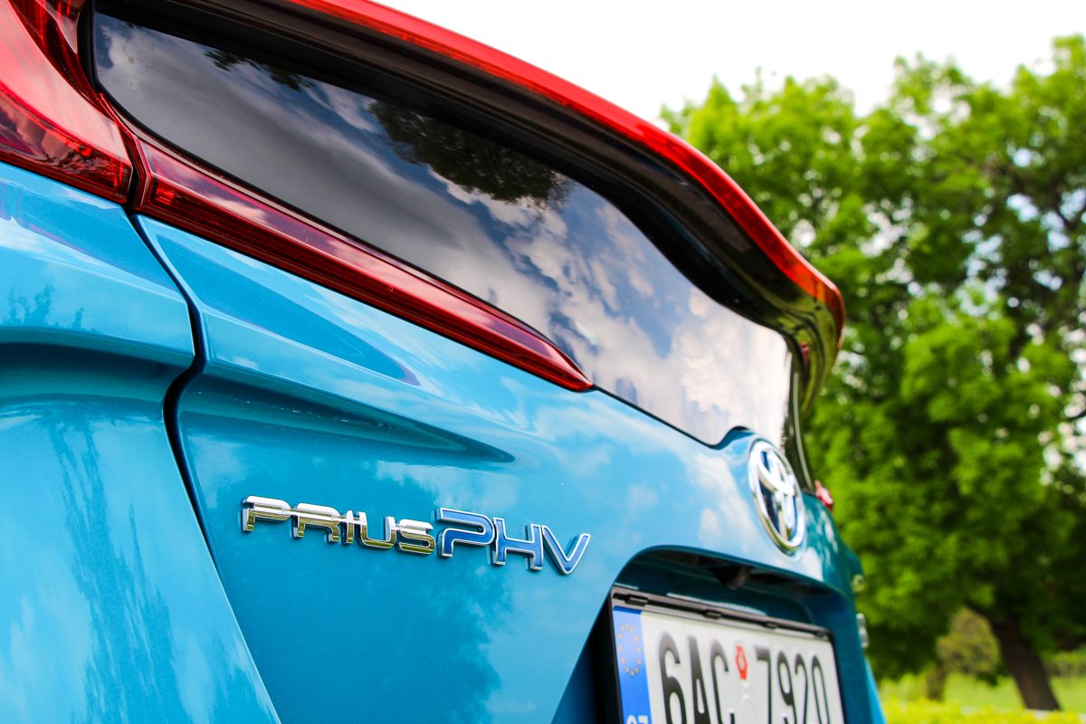 TOYOTA PRIUS