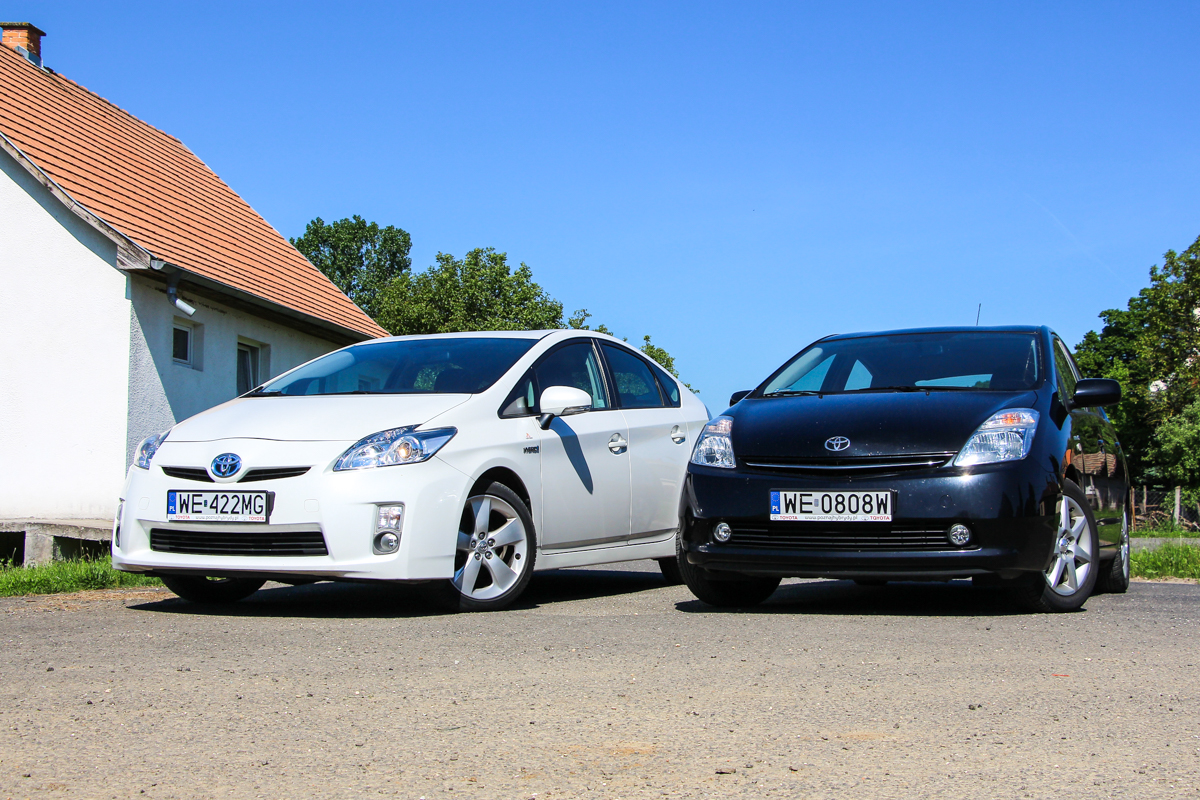 TOYOTA PRIUS
