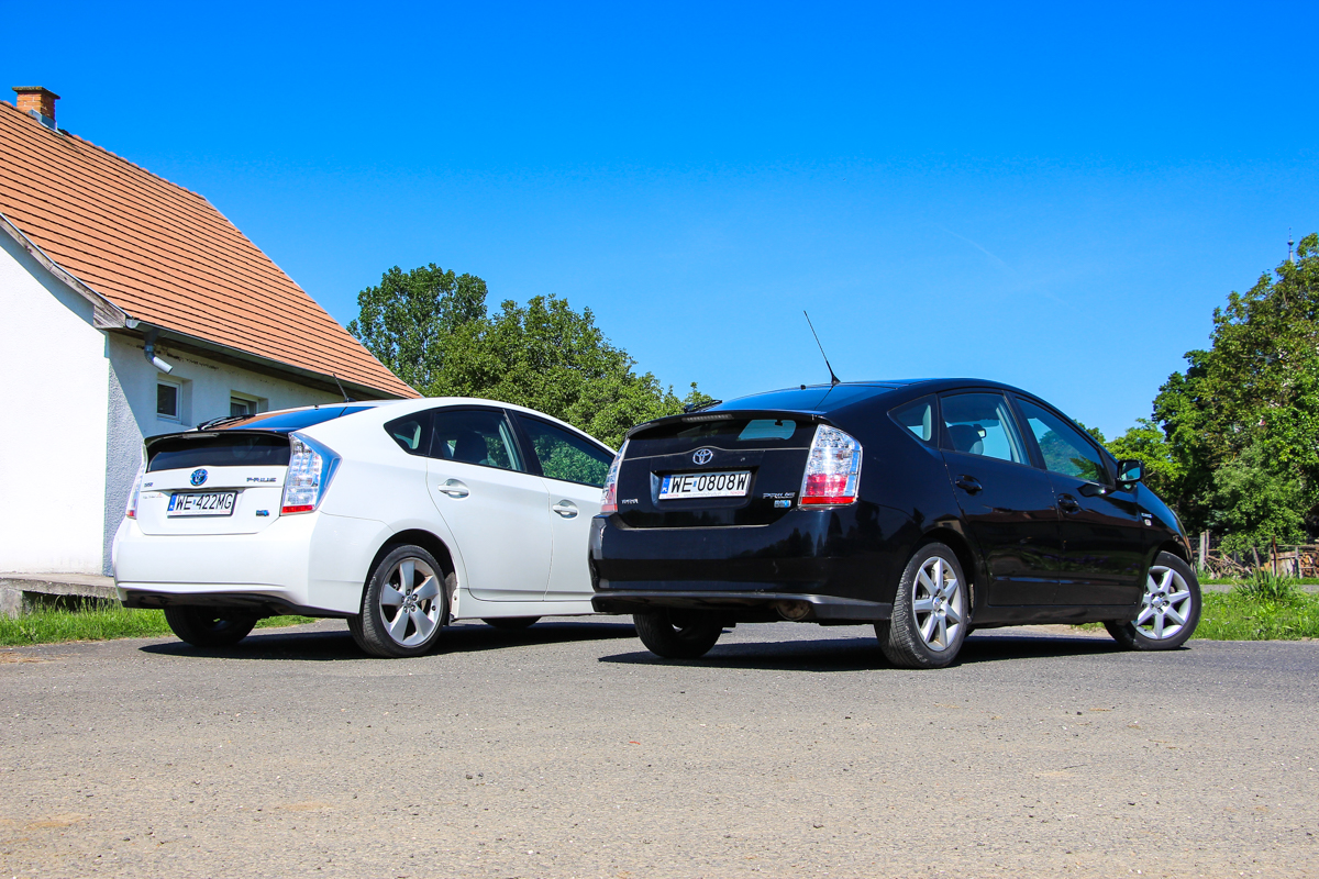 TOYOTA PRIUS