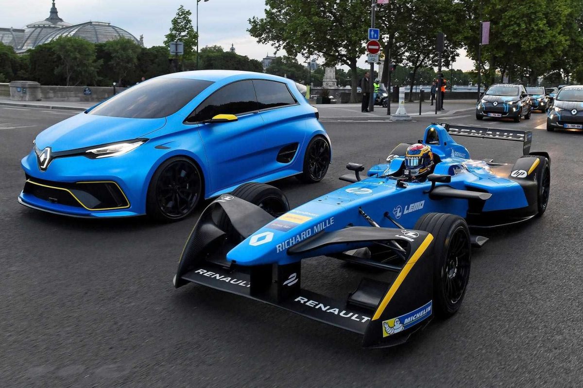 RENAULT