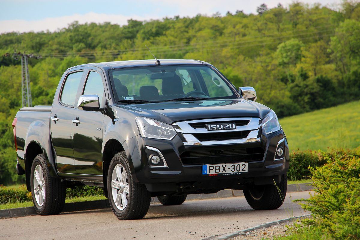 ISUZU