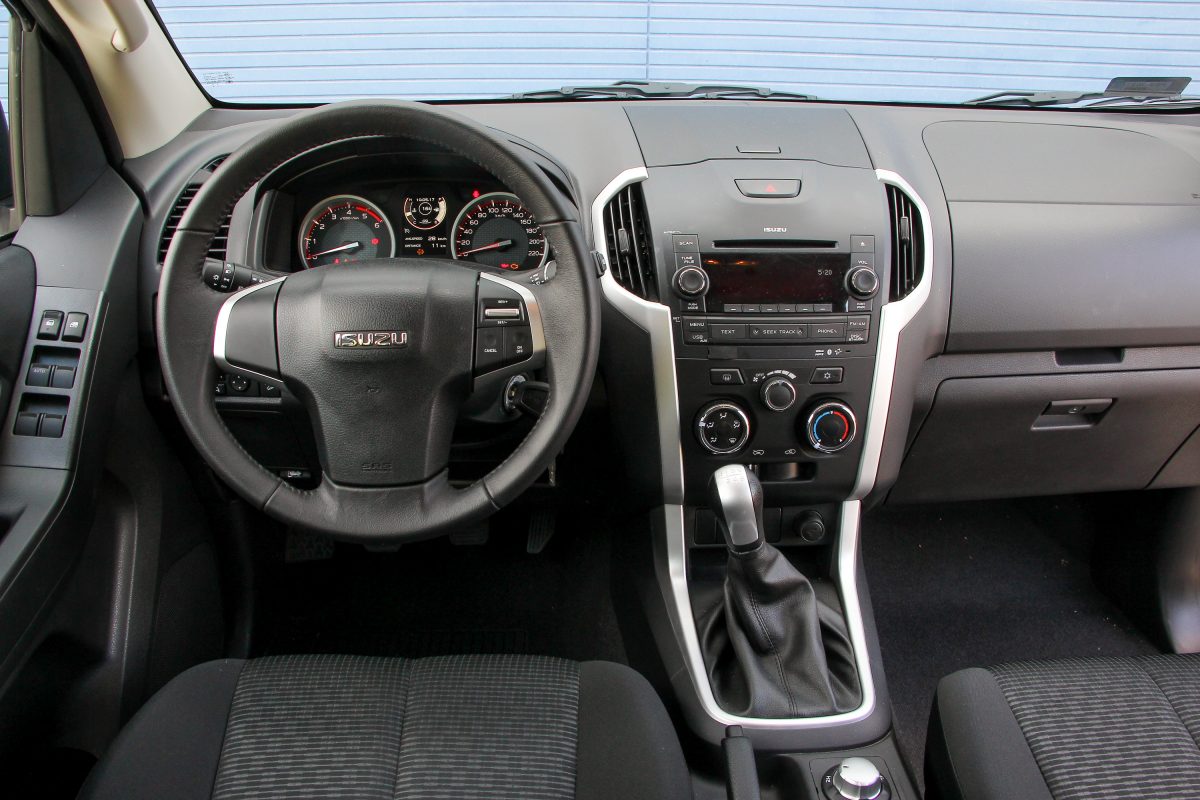 ISUZU