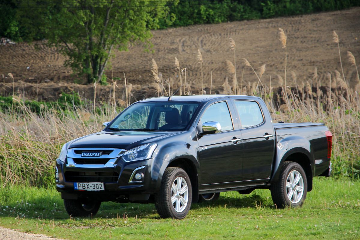 ISUZU