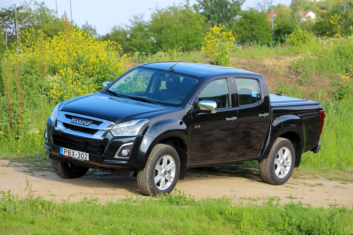 ISUZU