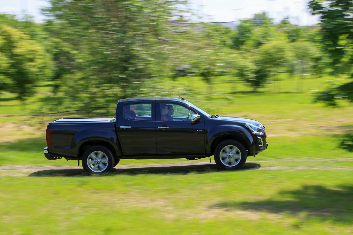 ISUZU