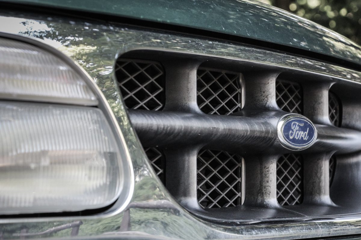FORD EXPLORER