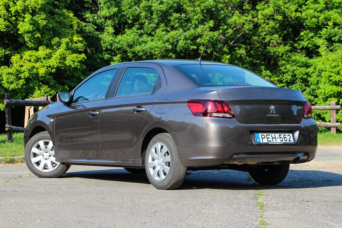 PEUGEOT 301