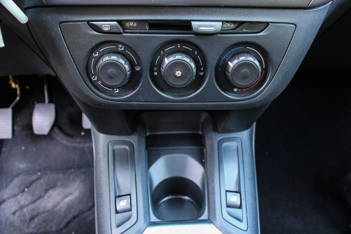 PEUGEOT 301
