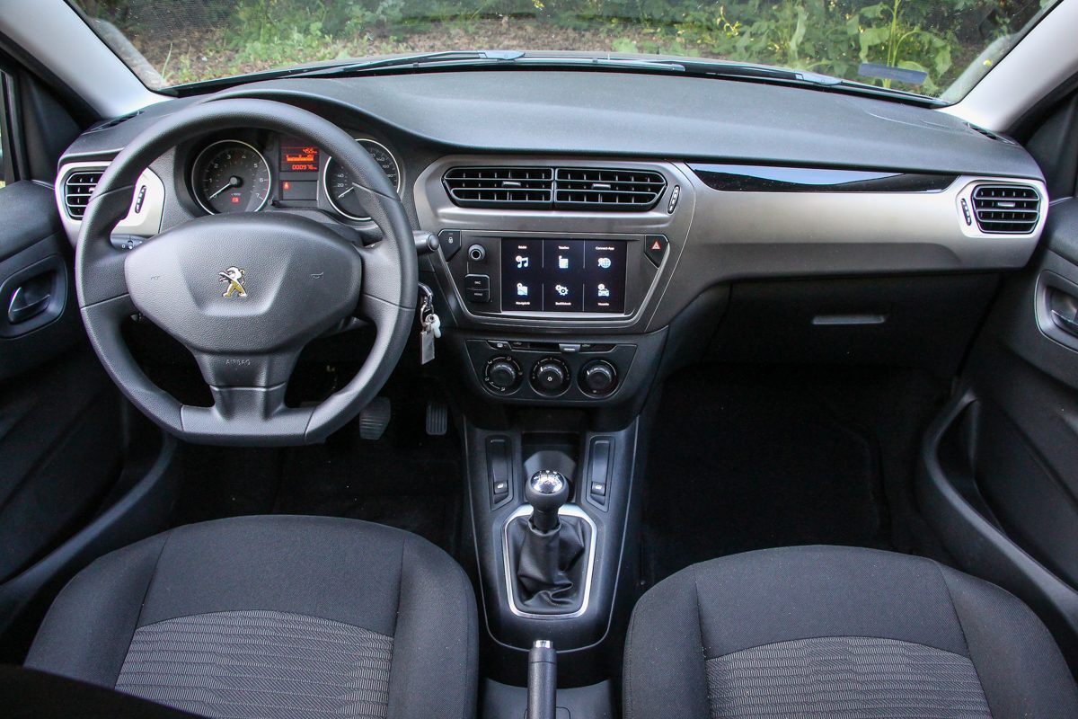 PEUGEOT 301