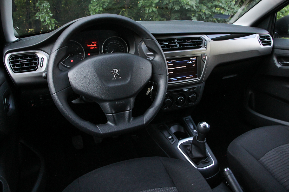 PEUGEOT 301