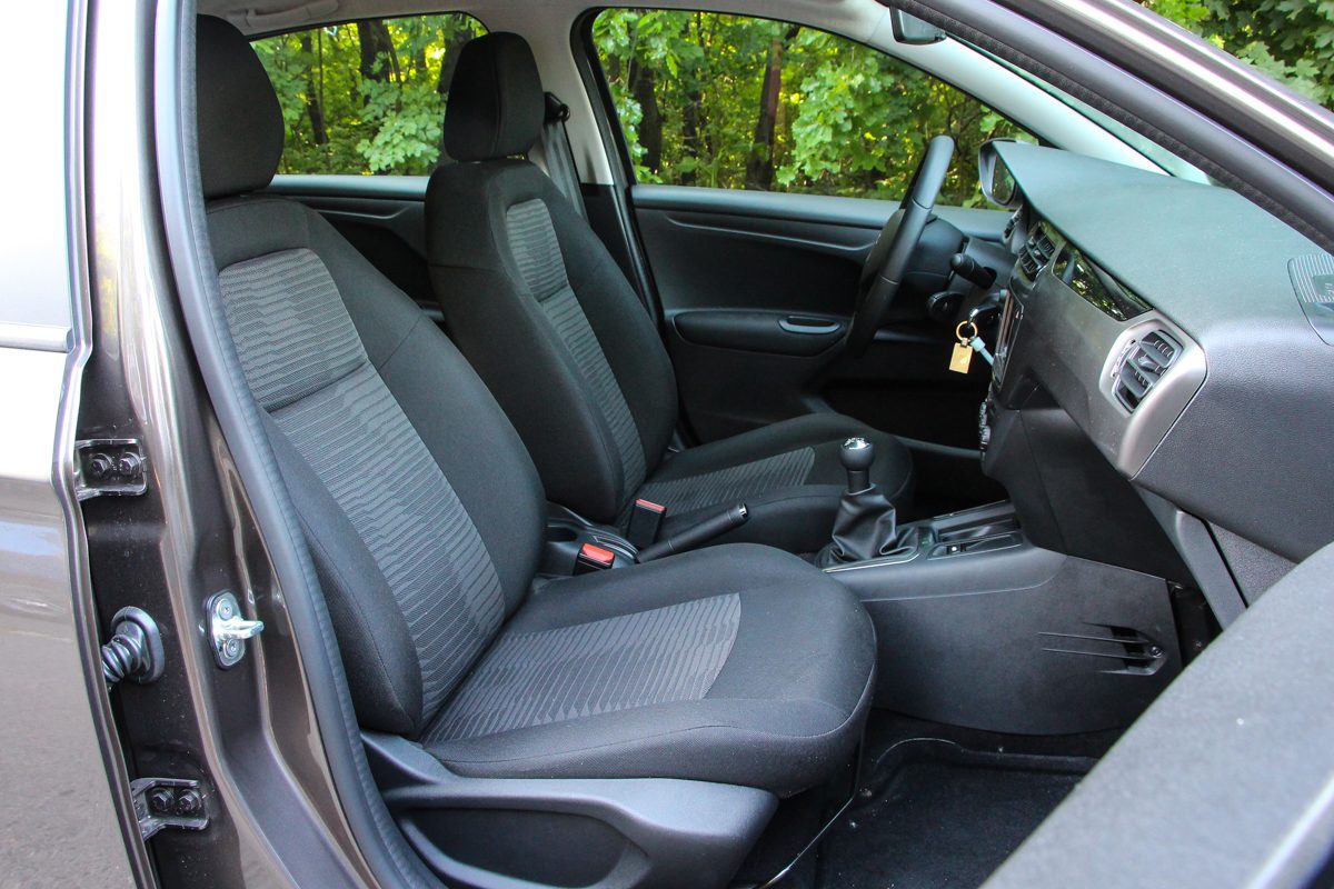 PEUGEOT 301