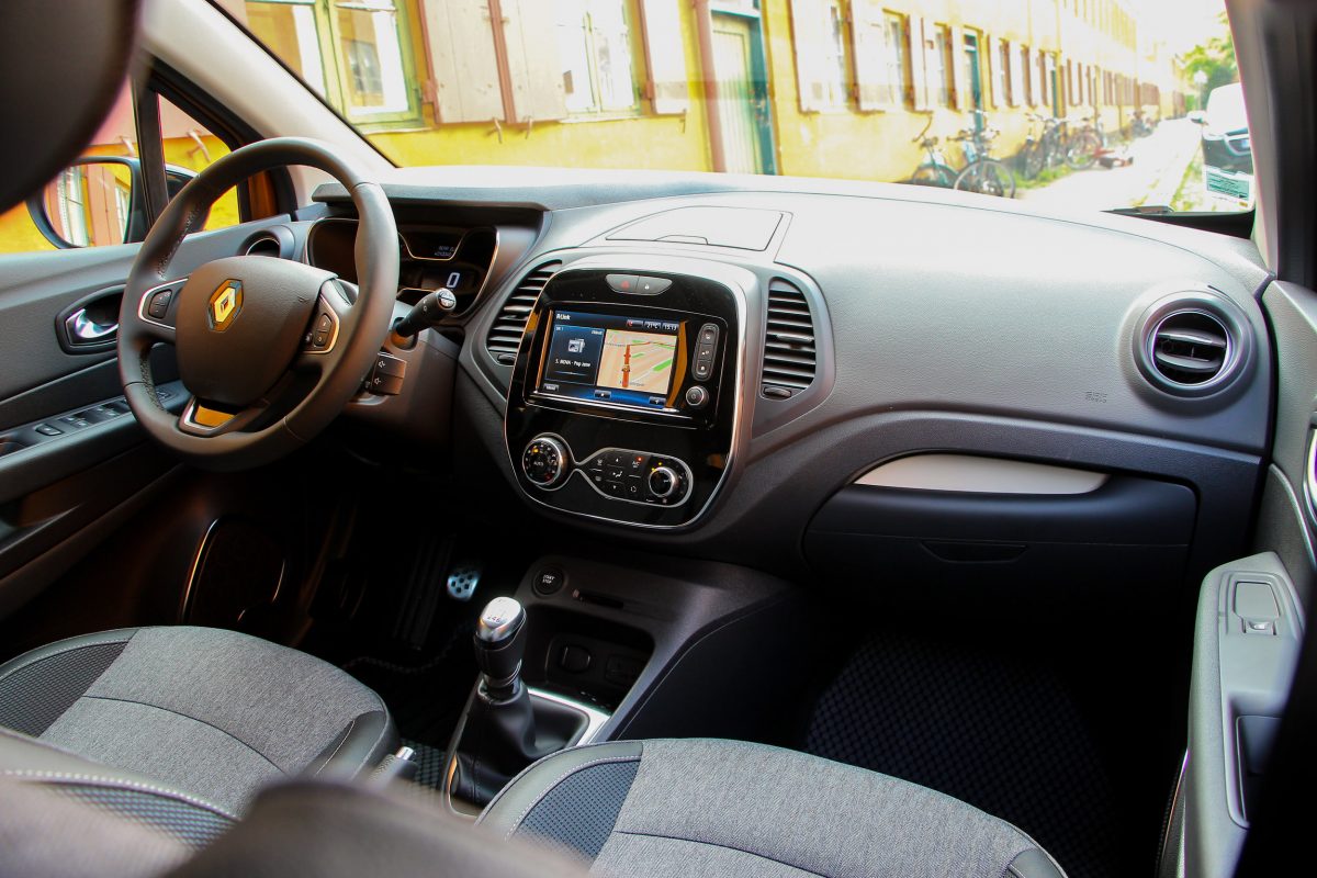 RENAULT CAPTUR