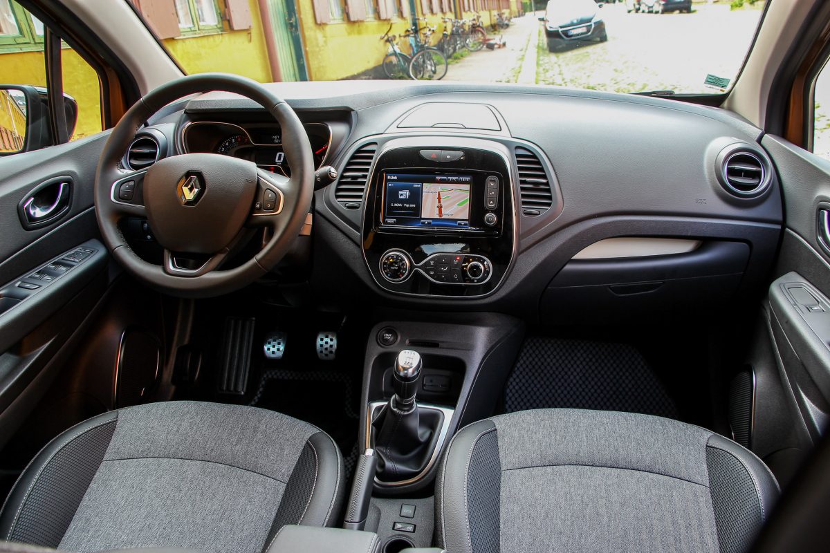 RENAULT CAPTUR