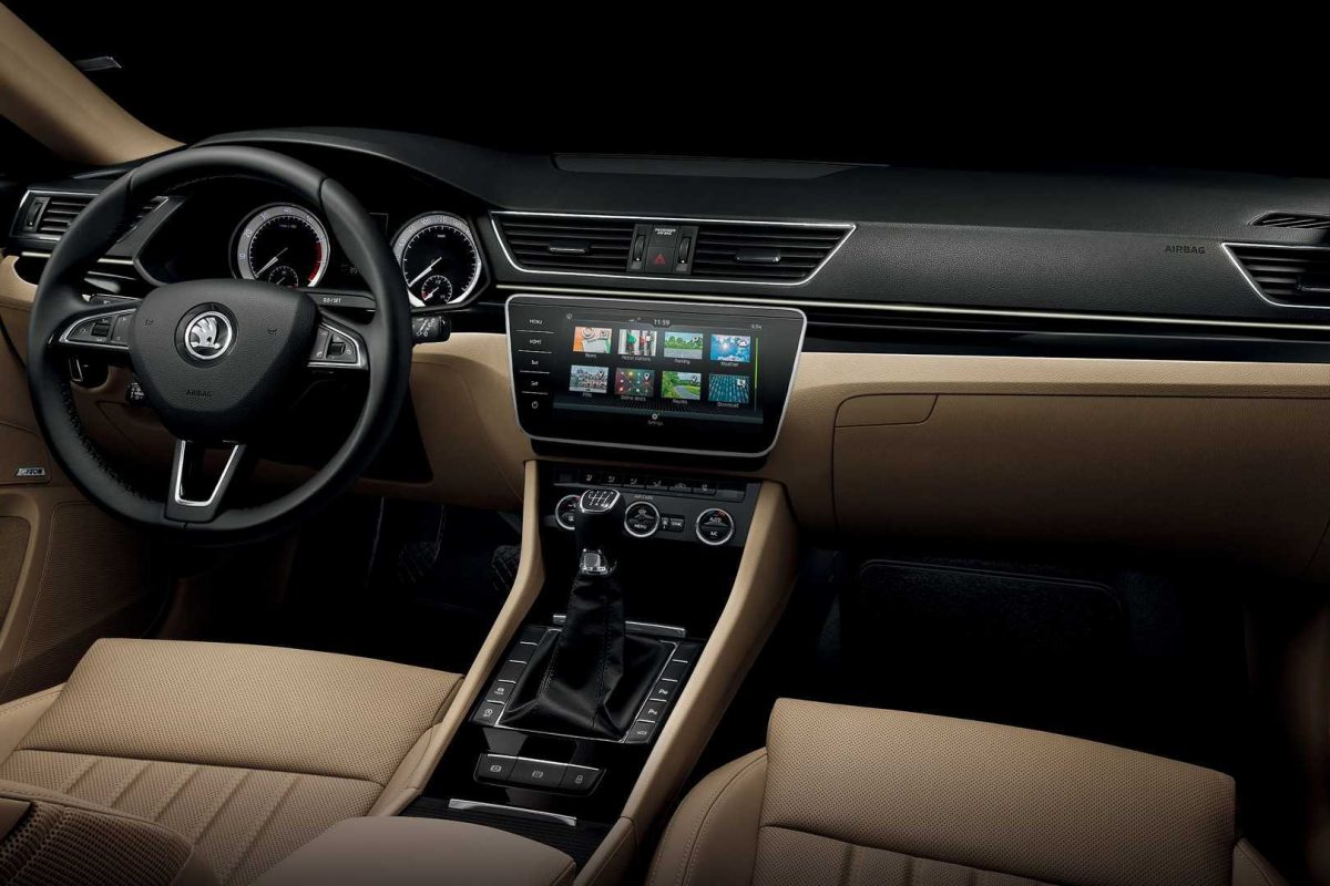 SKODA SUPERB