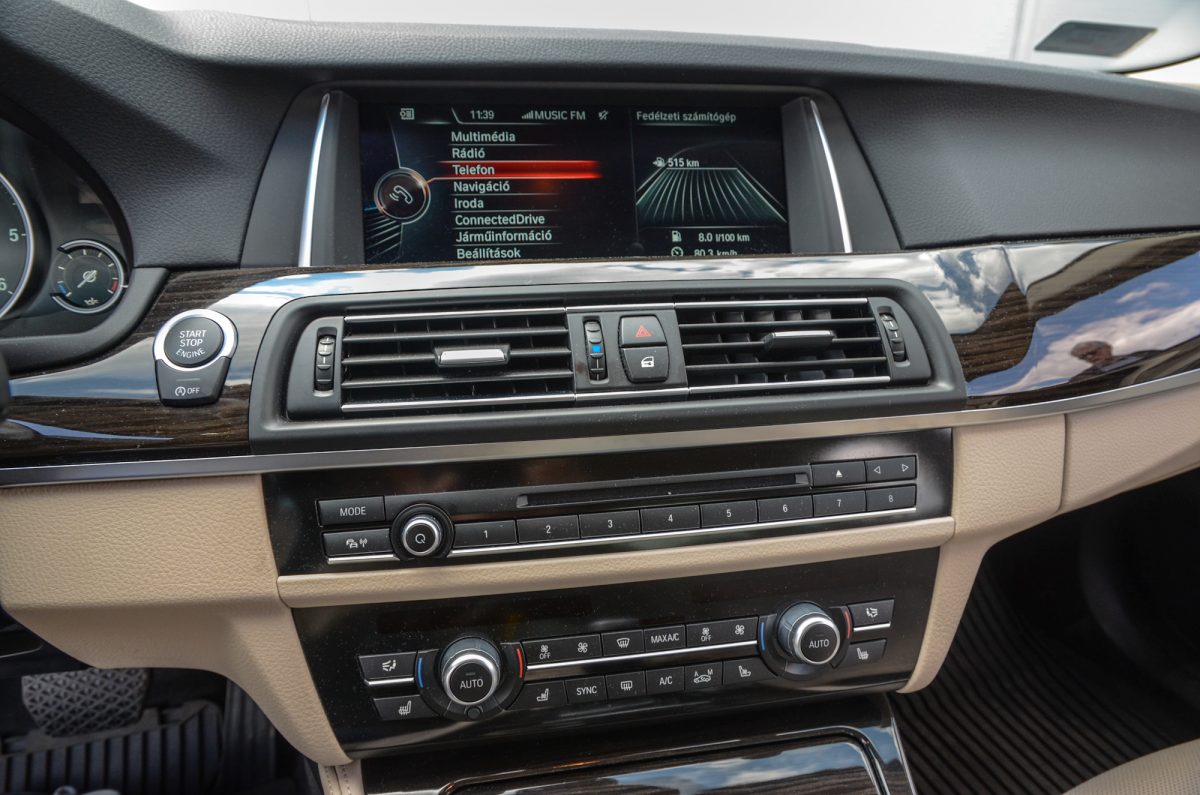 BMW 530