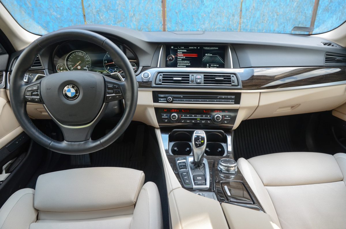 BMW 530