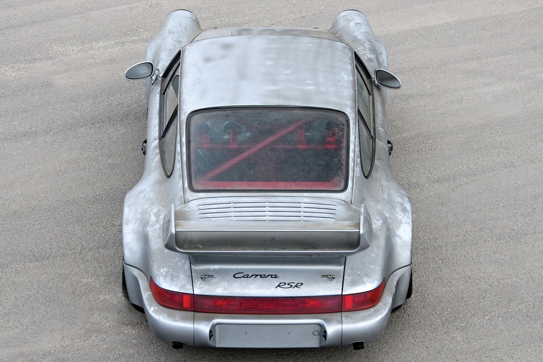 PORSCHE 911