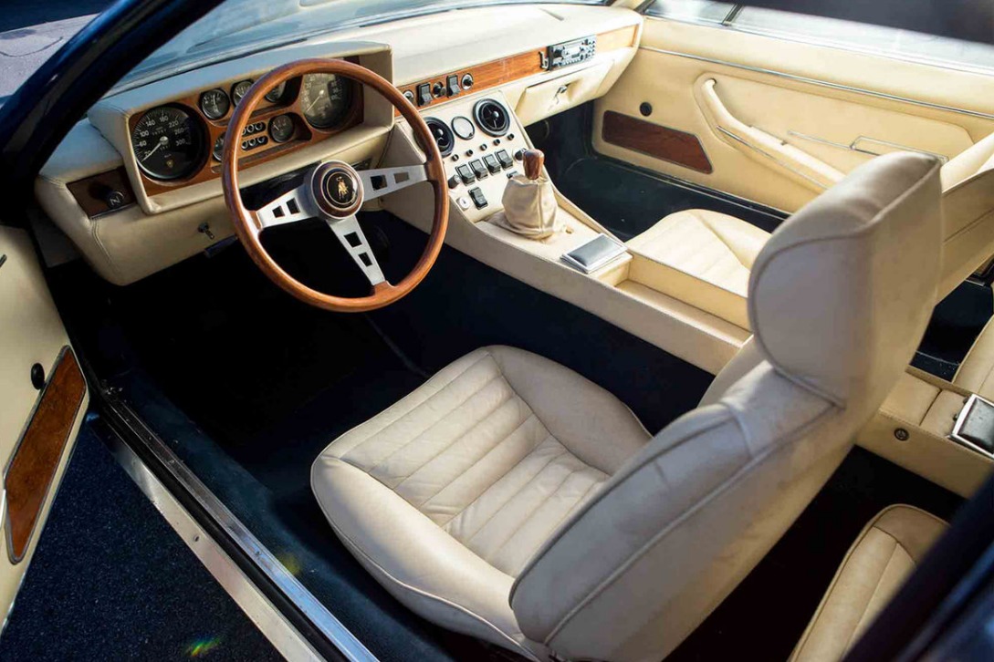 MERCEDES-BENZ SL-OSZTÁLY