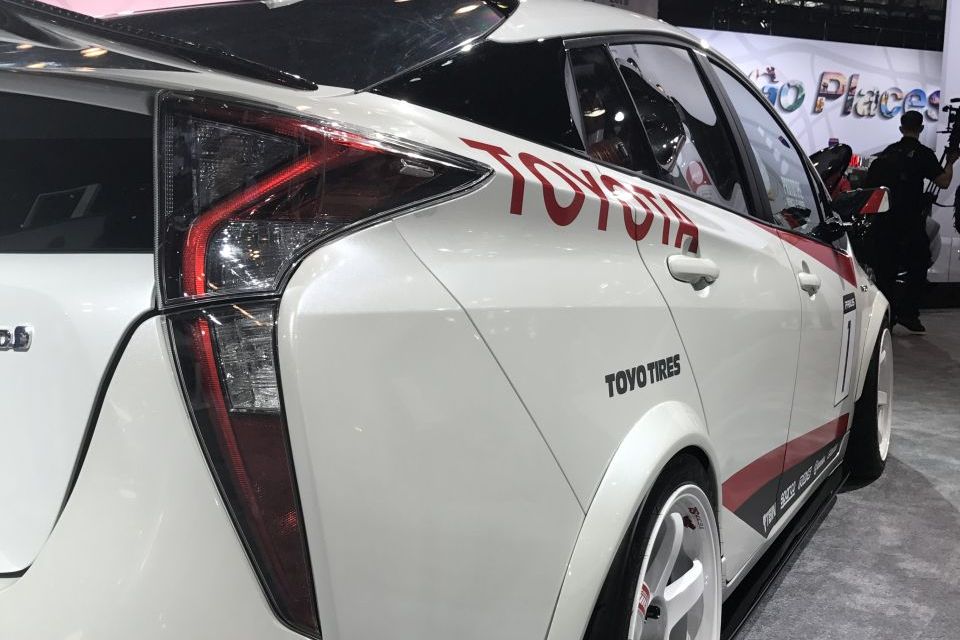 TOYOTA PRIUS
