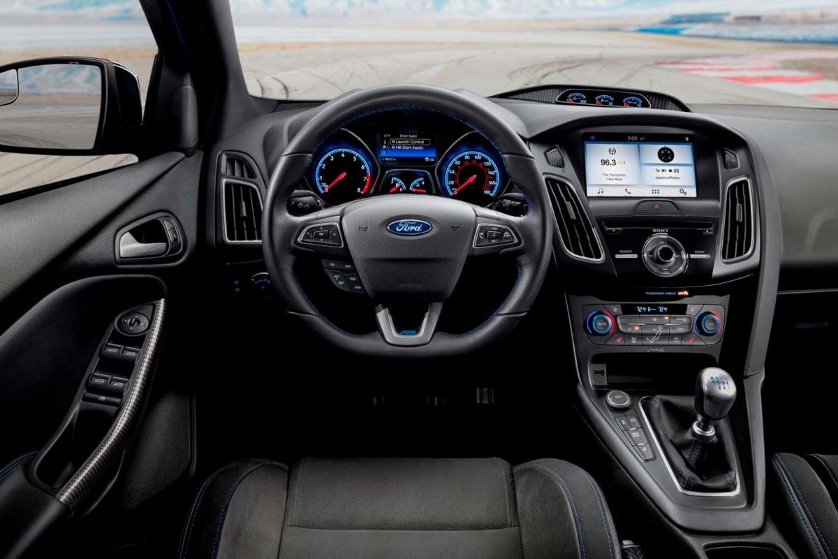 FORD FOCUS
