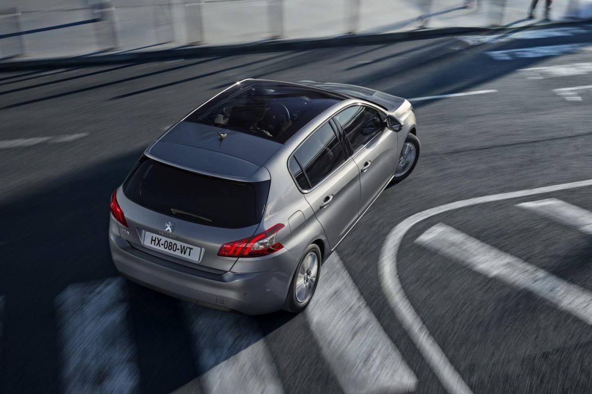PEUGEOT 308
