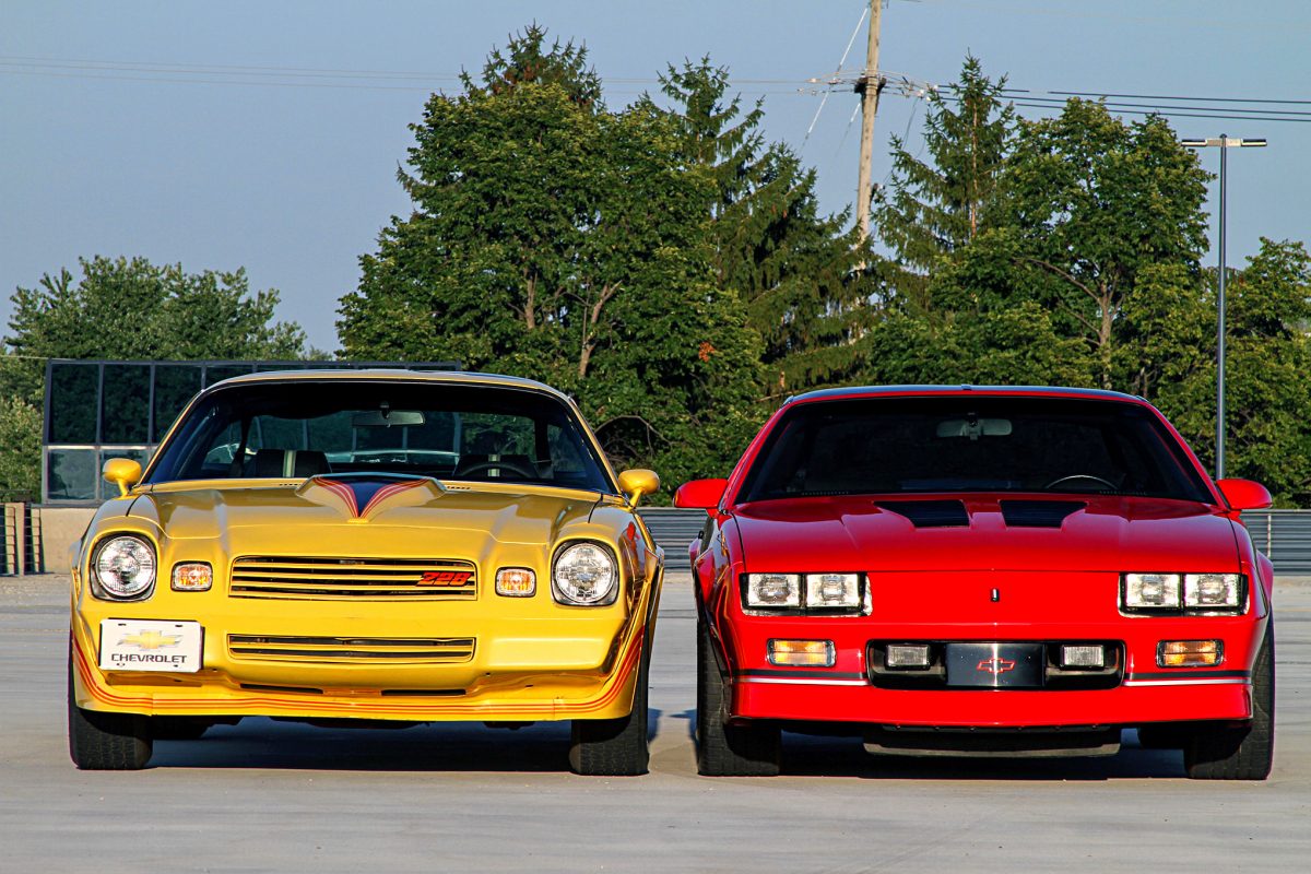 FORD MUSTANG